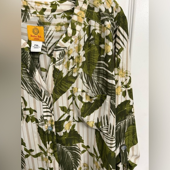 Ruby Rd. Blouse - Picture 4 of 5